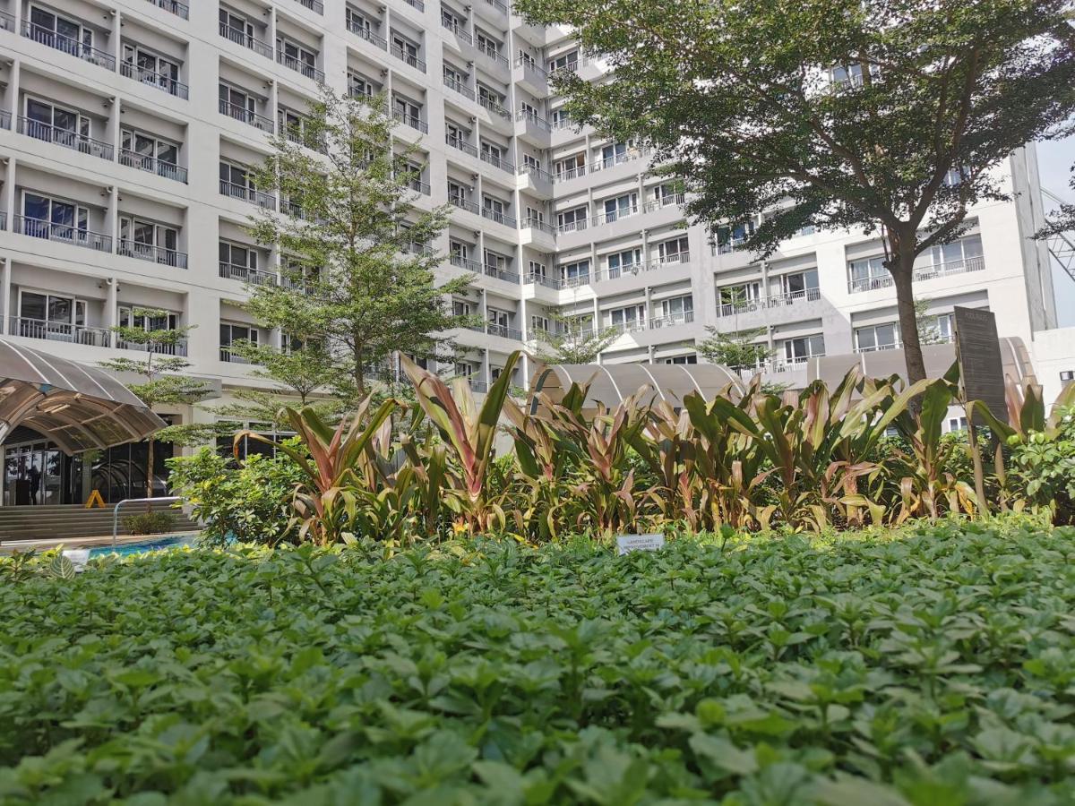 Lot's Pad Nr Bgc Manila