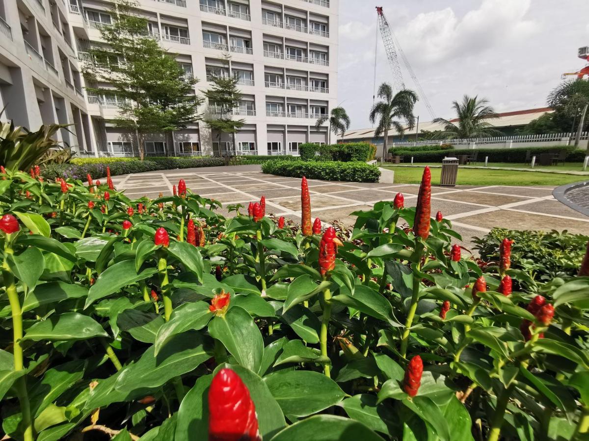 Apartment Lot's Pad Nr Bgc *