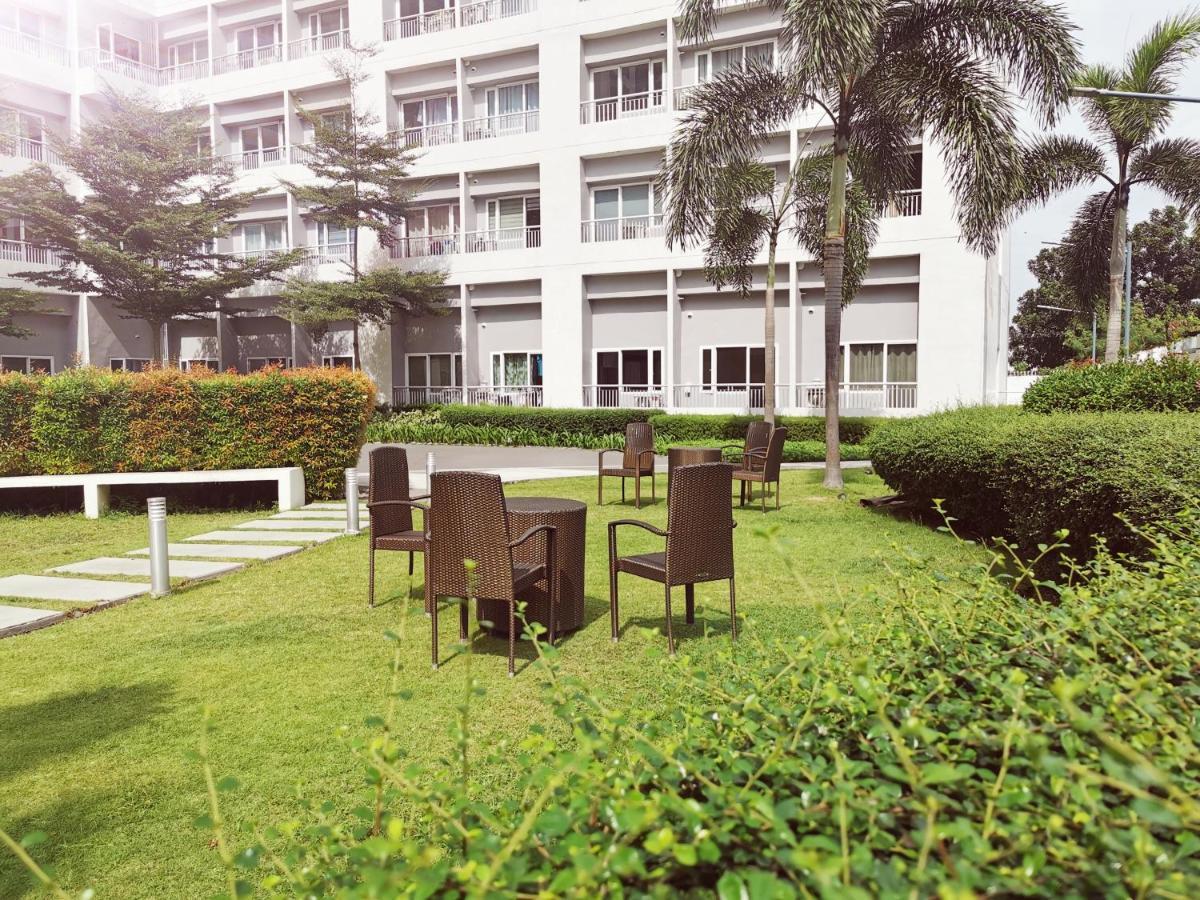 Lot's Pad Nr Bgc Apartment *